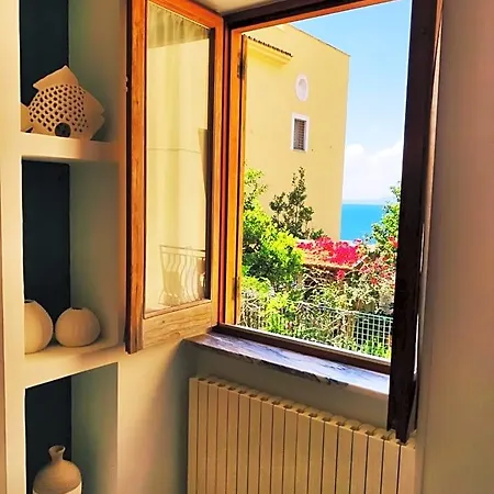 Mediterranea Nocleg ze śniadaniem 4*